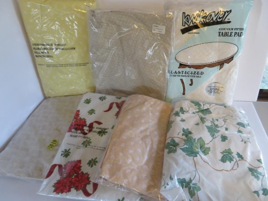 Table covers and pads