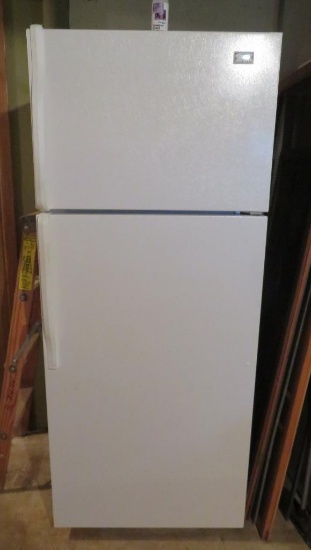 Estate Top Freezer Refrigerator, working, with Brita filtration in box