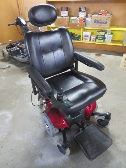Pronto M41 electric wheelchair, working