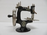 Miniature Singer Sewing machine, 6