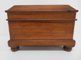 Wood box, sewing or tea caddy, 11