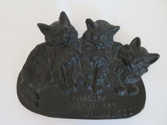 Bradley Iron Works Milwaukee Advertising tray, three cats, 5"