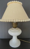 Milk glass table lamp, working