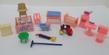 14 pieces of Renwal doll house furniture