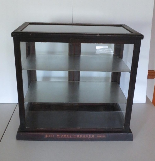 Smoke Model Tobacco table top display case,wooden two shelf
