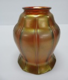 Unmarked art glass shade, in the style of Steuben, 5 1/2