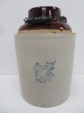 Large Western Stoneware Co jar, no lid, 16