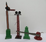 Lionel train accessories, signal light and crossing signs