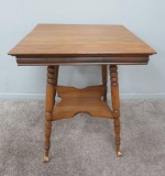 Clawfoot table, oak, 24