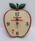 Seagram's Seven'n Cider clock, working, 12