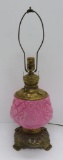 Electric table lamp, pink quilted case glass and fleur de les style base, works, 23
