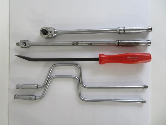 Snap-On tools, handles, pry bar and ratchets