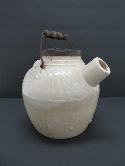 Stoneware batter jug with metal lid, 8",