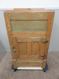 Oak single door lift top ice box, 26