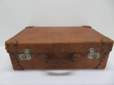 Vintage leather suitcase, 24