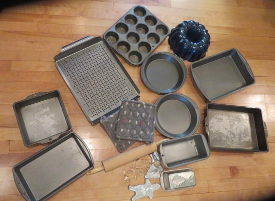Bakeware lot, muffin, cookie sheets, rolling pin, cookie cutters and pan
