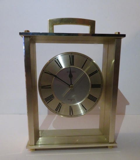Seiko Quartz clock, battery operated, 10"