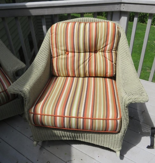 Lloyd Loom, Lloyd Flanders wicker rocker, lovely earth tone cushions, with cover