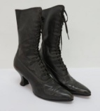 High top black leather boots, lace up, 2 1/2