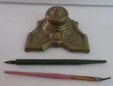 Mod Brevet brass inkwell and two fountain pens