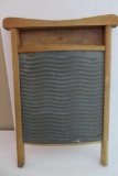 Triumph wooden washboard, 22