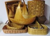 Nine assorted baskets, natural color
