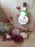 Christmas Santa and snowman lot, metal and wood bead garland