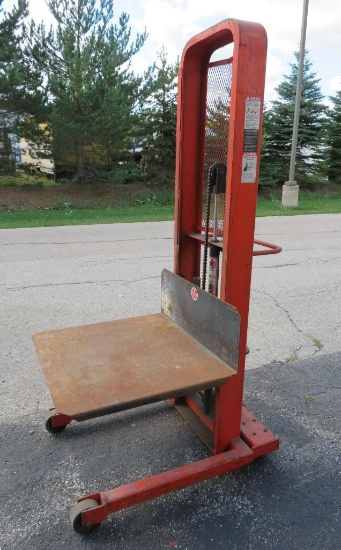 Presto Platform lift, working, 1000lb, Model M366