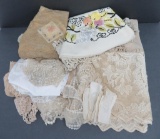 Large group of lace and linens, about 31 pieces