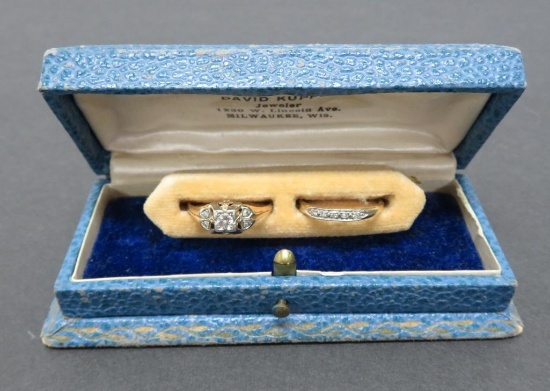 Vintage 14 kt gold wedding set with lovely ring box