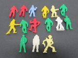 Cracker Jack toy prizes, 15 plastic astronauts and aliens, 1 3/4