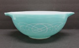 Pyrex Cinderella bowl, turquoise scroll, 10 1/2