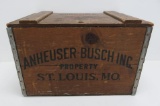 1976 Anheuser-Busch Inc Wood hinge top box, 18