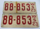 Pair of 1923 Wisconsin license plates, 12 1/2
