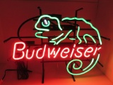 Budweiser Louie the Lizard Neon, working, great color!