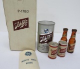 Schlitz beer can radio P-1780 with box and two sets of Schlitz salt and pepper shakers