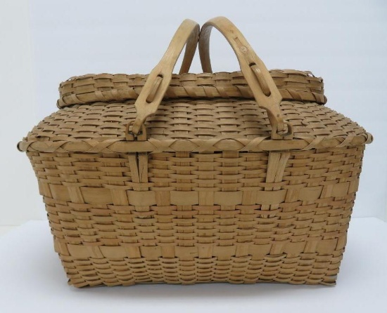 Covered basket, split oak, 18" long and 11" tall, double handled