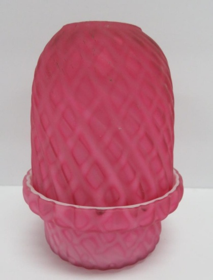 Quilted Cranberry pattern case glass Fairy Lamp, 5"