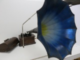 Edison Standard Cylinder Phonograph Model C with large Morning Glory horn, working