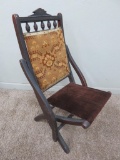 Youth Victorian folding chair with upholstered sling seat