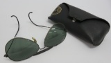 Vintage Aviator Ray-Ban sunglasses with case
