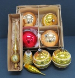 9 Vintage Christmas ornaments, gold and red, 3