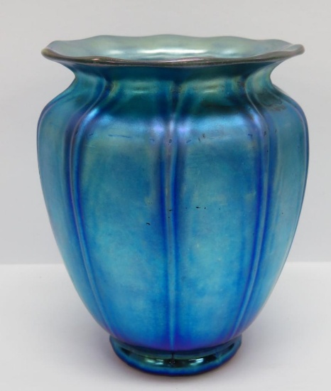 Beautiful 5" ribbed blue Aurene art glass vase, attributed to Steuben