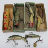 8 vintage fishing lures, wood and plastic