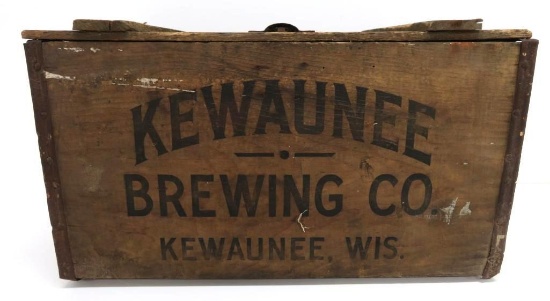 Kewaunee Brewing Co wooden lift top box, Kewaunee Wis