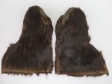 Pair of leather and fur gloves, 14