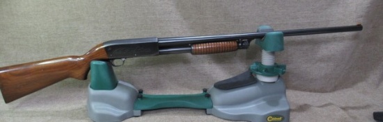 ITHACA 12 GA. PUMP MODEL 37 FEATHERLIGHT