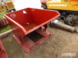 New 1-yard Self-dumping Hopper