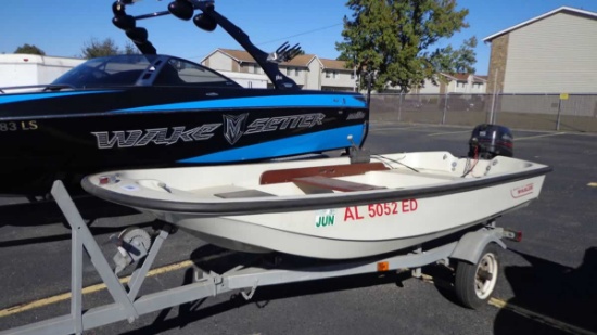 1988 Boston Whaler Boat s/n 4500B888, Johnson 15hp Motor