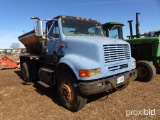 1996 International 8100 Fertilizer Spreader s/n 1HSHBAHN4TH305212